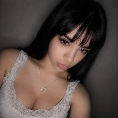 BabyMolly 🐙 Teen Sweet Curvy & Playful 🥰